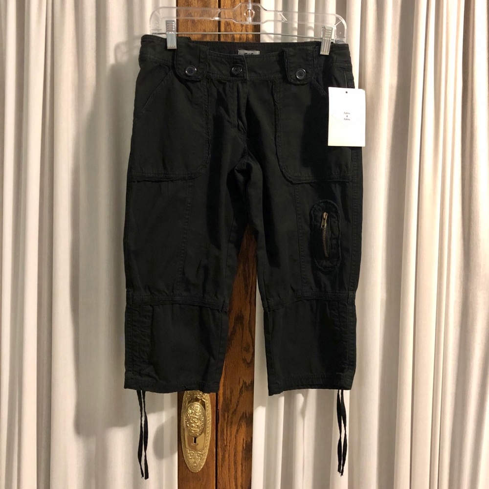 Fabric & Fabric Black Capri Pants